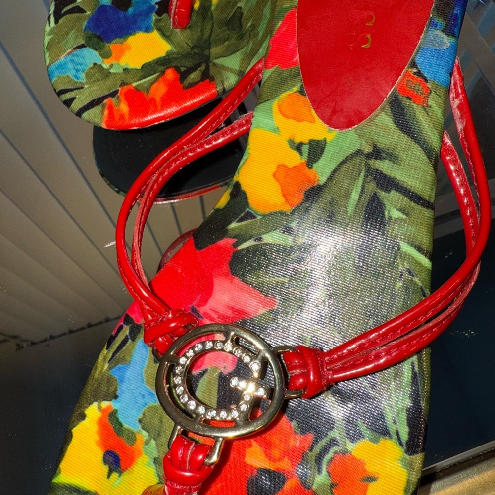 Guess Red Sandals Vibrant Style